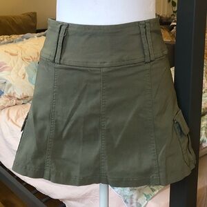 Y2K ROMA STUDIO CARGO MINI SKORT 💚